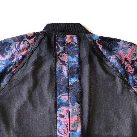 SOLD Lululemon If You're Lucky Jacket Floral - Picture 3 of 8